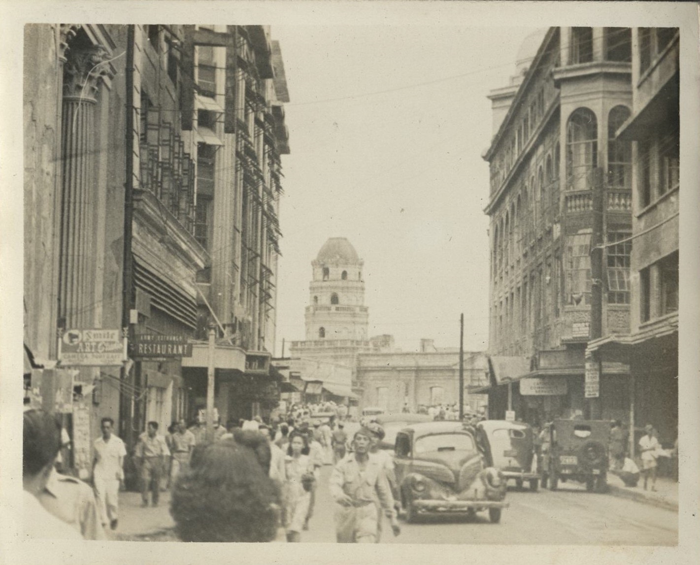 [Untitled – Santa Cruz district and church, Manila].