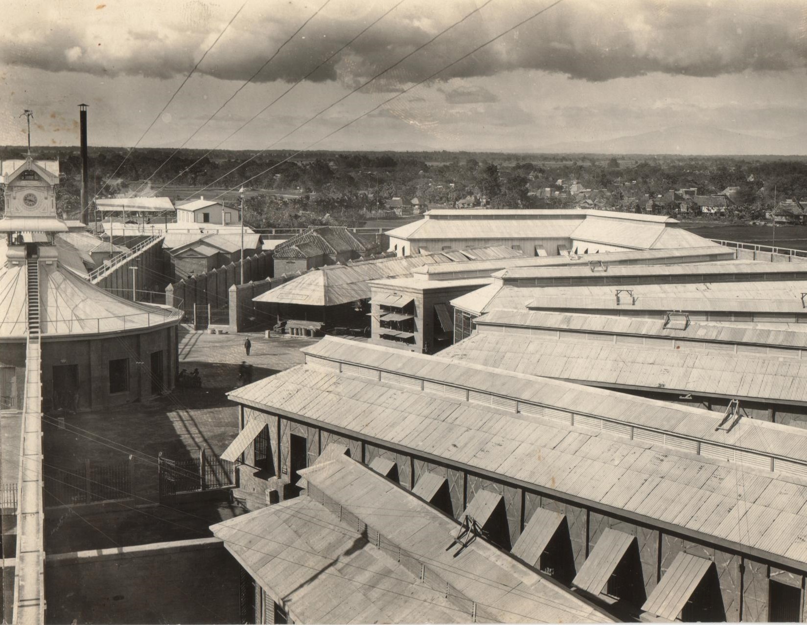 Panoramic view of Bilibid Prison [right half].