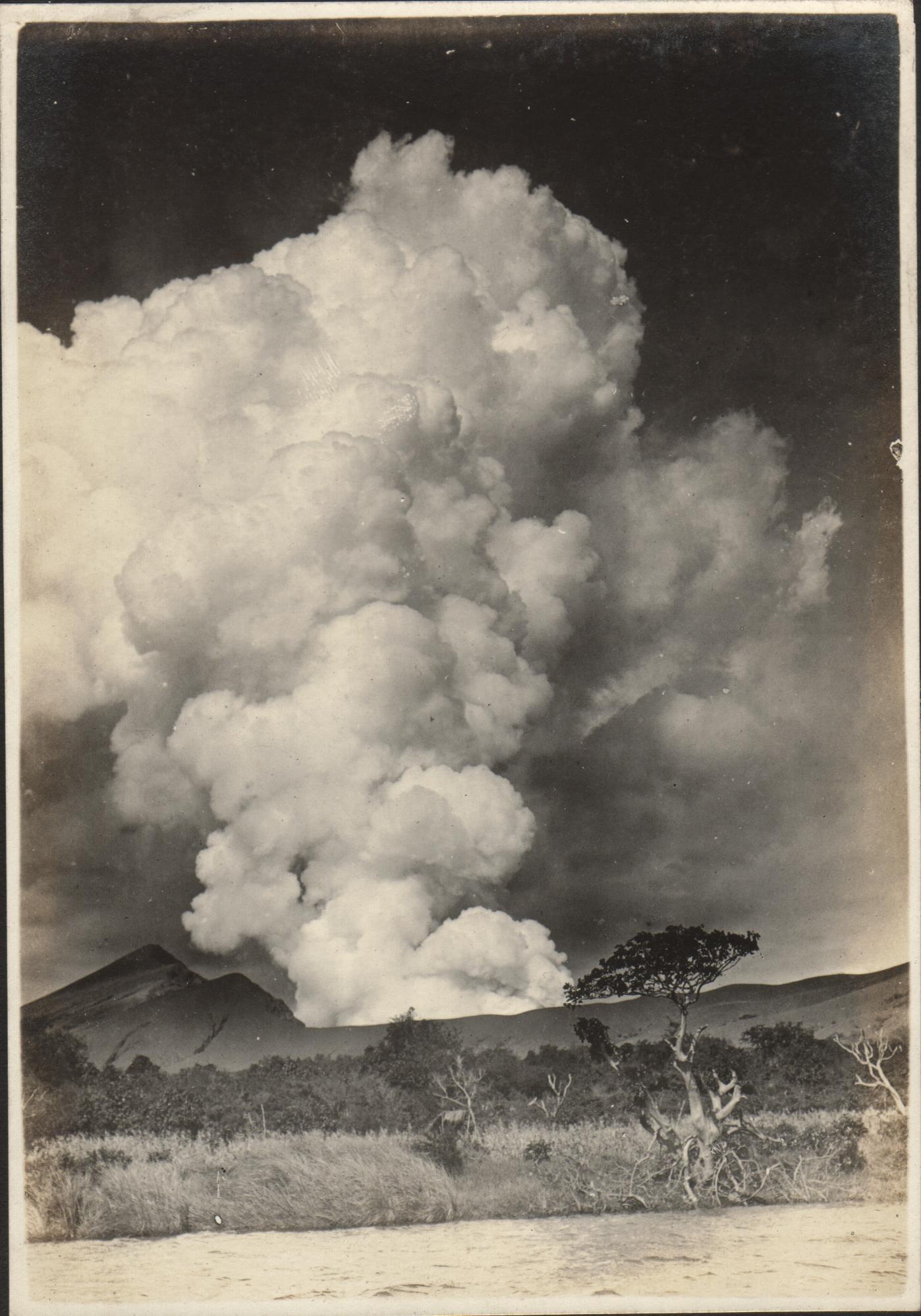 Edge of crater and clouds of steam. Taal Island.