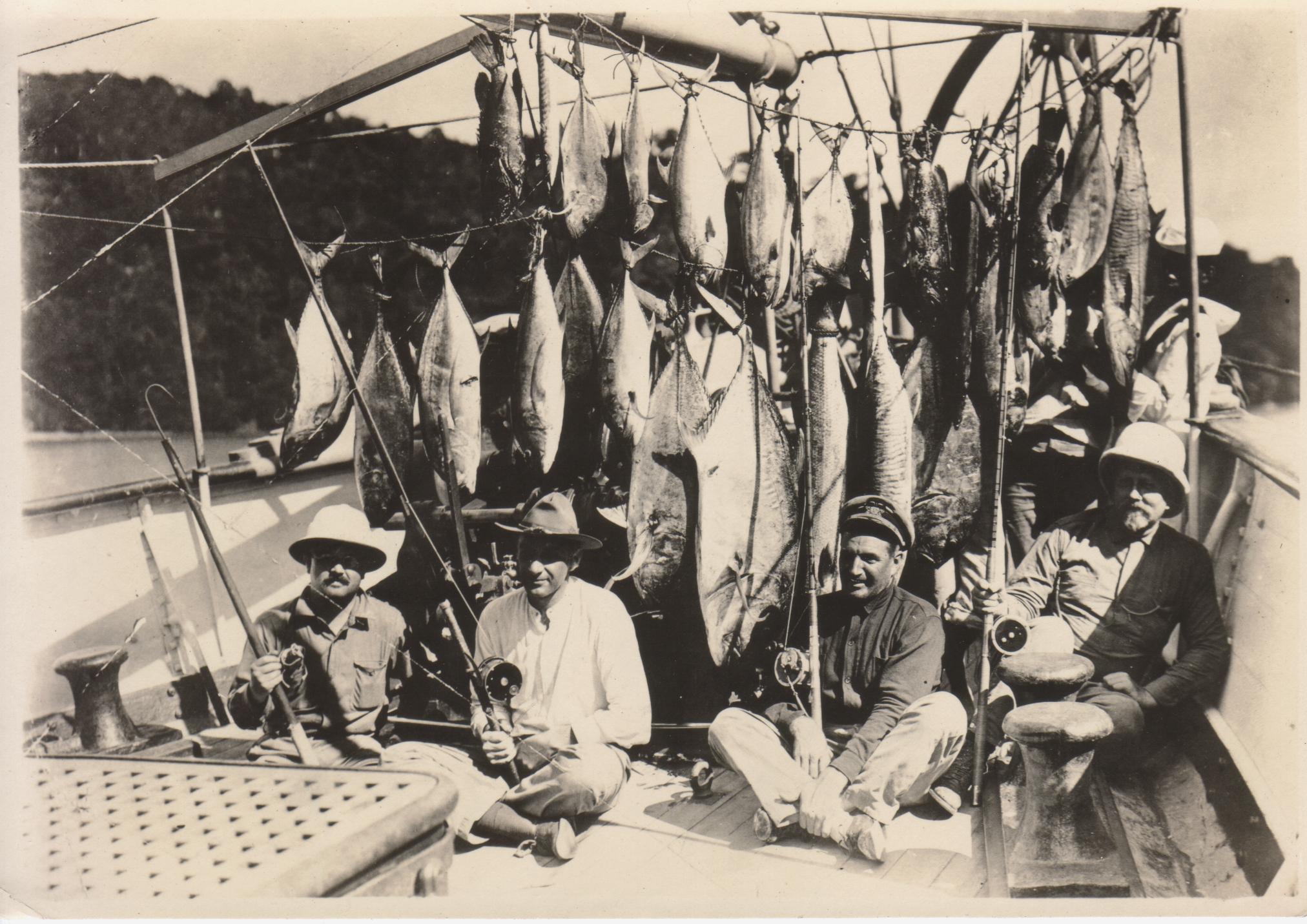 These fish were taken on Dec. 12, 1911 in Malampaya Sound by 4 fishermen working from 2 boats with 3 rods. Malampaya [Palawan].