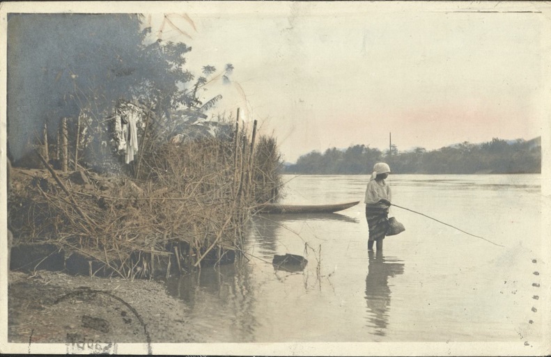 [Untitled ï¿½ Fisherman in river, Cebu].