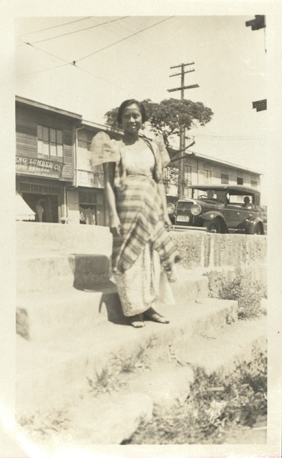 [Untitled ï¿½ Filipina in dress].