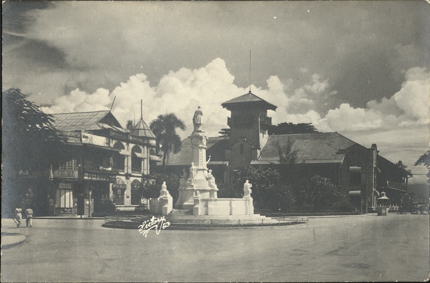[Untitled ï¿½ Rizal Monument, Zamboanga].
