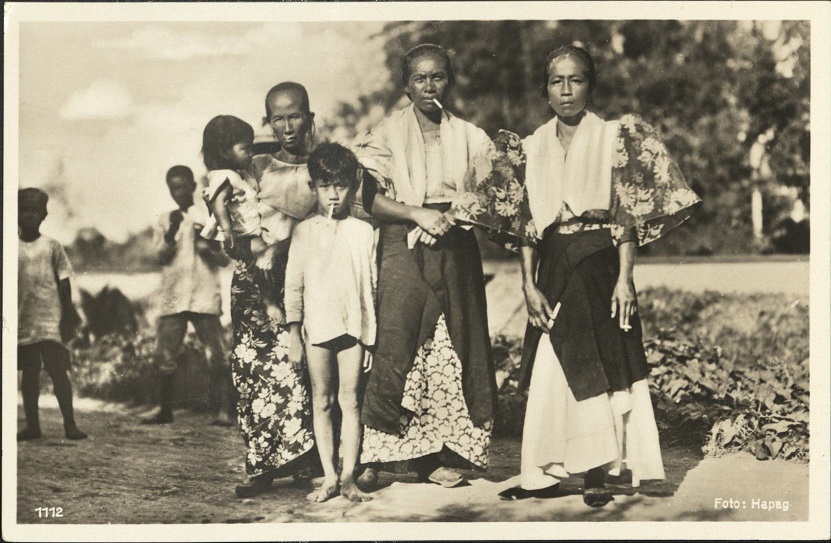 Natives in MANILA (Philippines).