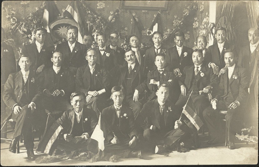 [Untitled ï¿½ Distinguished gentlemen].