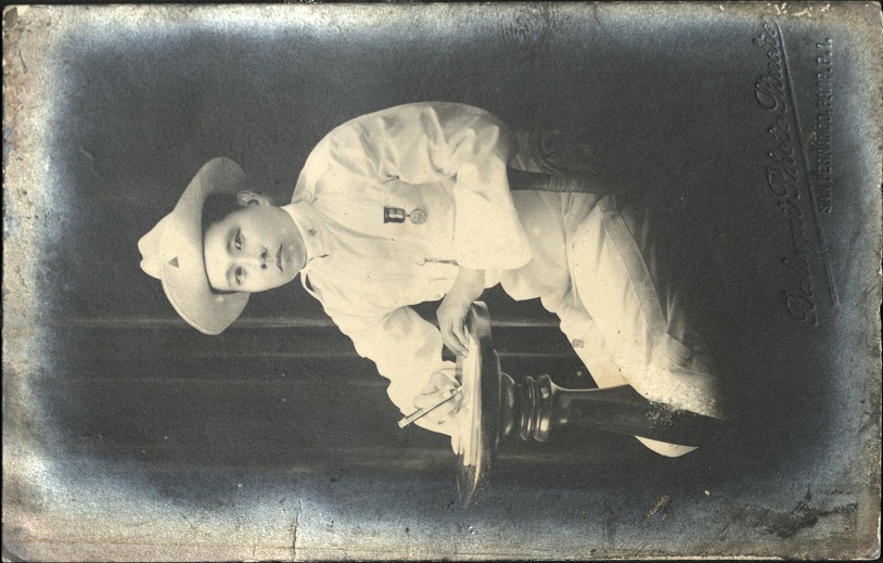 [Untitled ï¿½ Soldier writing letter].