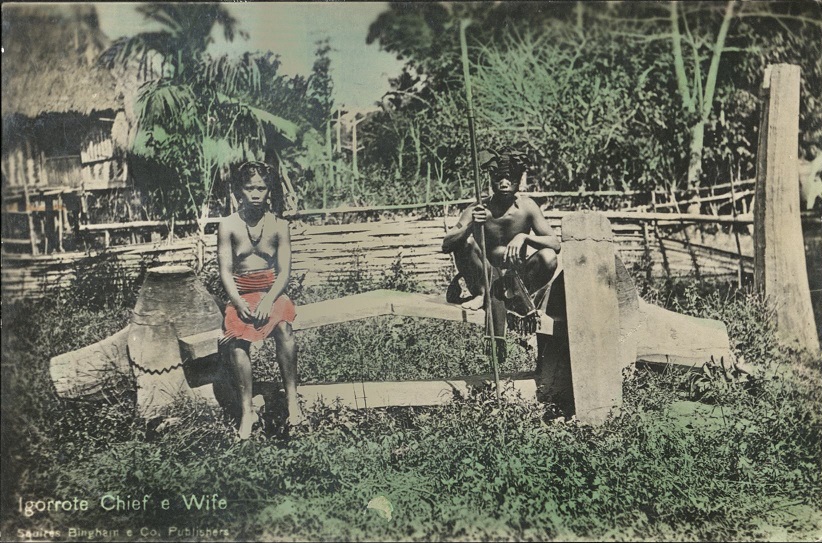 Igorrote [Igorot] Chief e Wife.