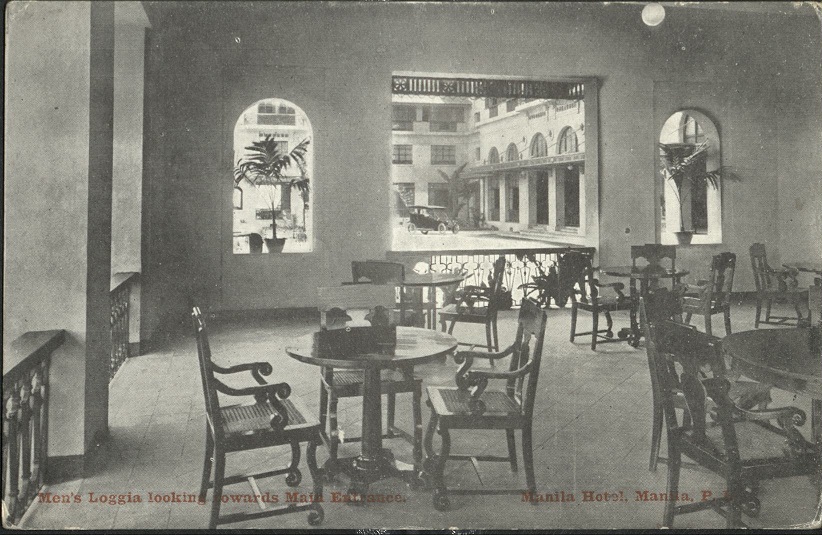 Men�s Loggia looking towards Main Entrance.